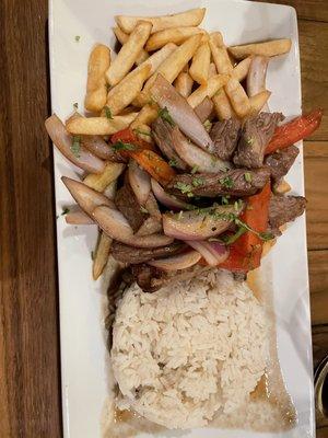 Lomo Saltado (Best in Town)