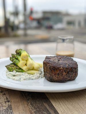 Ribeye with Asparagus