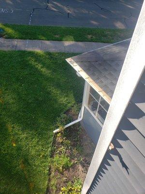 Porch without gutter gaurds.