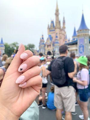 Glamorous Nails & Spa