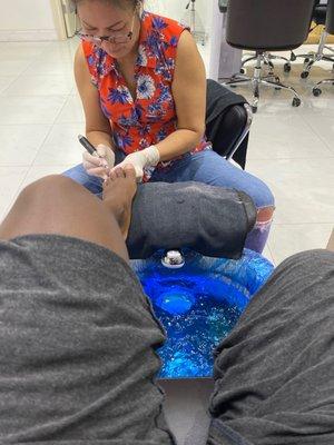 Gel pedicure