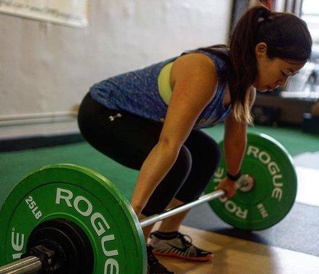 Oakland personal trainer: deadlifts to help strengthen your core.