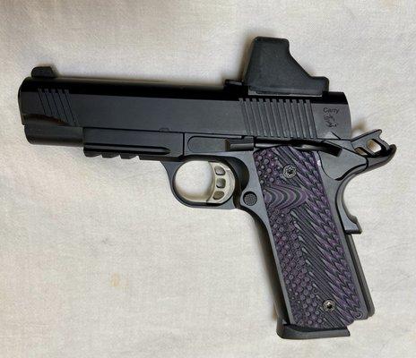 Tisas 1911 with optic