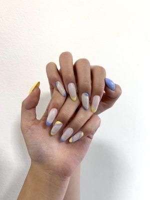 Cute yellow and blue nails