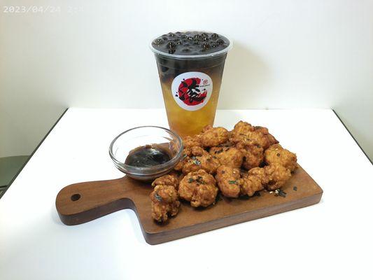 Crispy Japanese-style fried chicken with special house mayo, topped with roasted black seaweed and sesame seed.