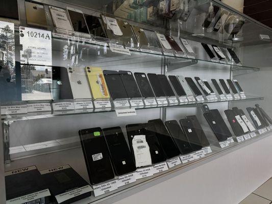 Mobile Phones for sale! Used Cell Phone Store in Vancouver WA, selling iPhones & Samsungs, used phones for sale located on Mill Plain Blvd