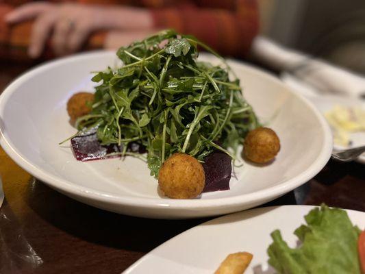 Goat cheese salad with beets