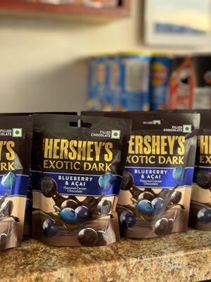 Hershey's Exotic Dark Blueberry & Acai