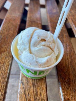 Kulolo ($4.69 double scoop) - Hawaiian pudding with steamed taro and coconut milk