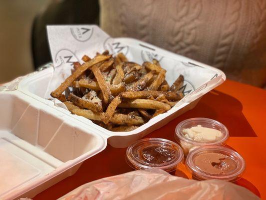 Truffle Fries with curry ketchup, remoulade and mayonnaise