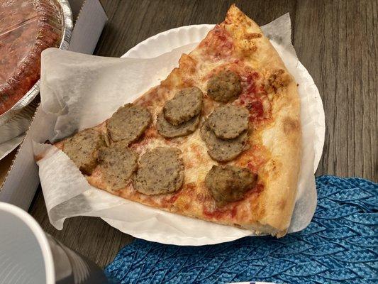 Meatball pizza