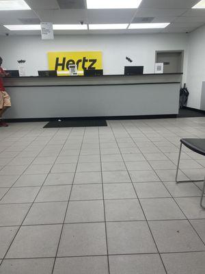 Hertz Car Rental - Fort Lauderdale - Florida