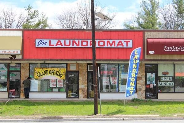 New Laundromat - Lot of Mega, Jumbo and Dryers. Children can watch movies while Parents are doing Laundry. Nice and Clean Place.