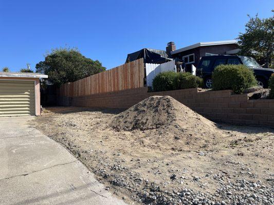 Retaining wall