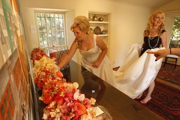 In the bridal suite, a separate guest house that is perfect for all the bridesmaids to get ready.