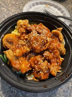 Spicy garlic chicken bowl