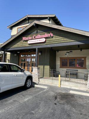 Exterior view of restaurant from parking lot