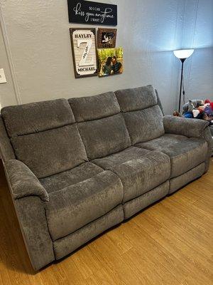 Bromway Power Layflat Sofa w/ Power Headrest