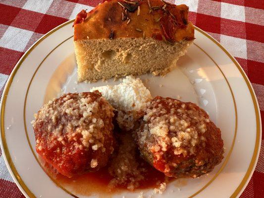 Tuscan sunset dinner meatball app