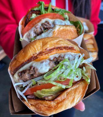 THE SPICY BASIL (above) and IMPOSSIBLE BURGER (below)