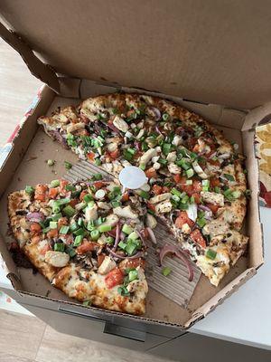 Medium Chicken & Garlic Gourmet Pizza