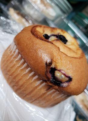 Blueberry muffin