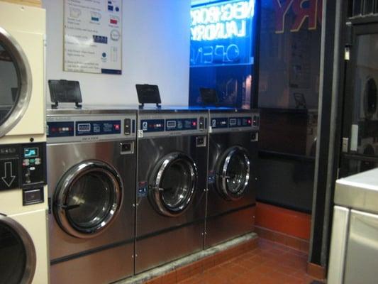 We have 5 large capacity 40 pound washers. Perfect for larger loads of laundry that you've been saving up