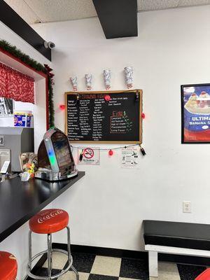 Beanie'S Ice Cream & Candy Parlor