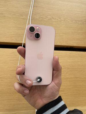 iPhone 15 Pink