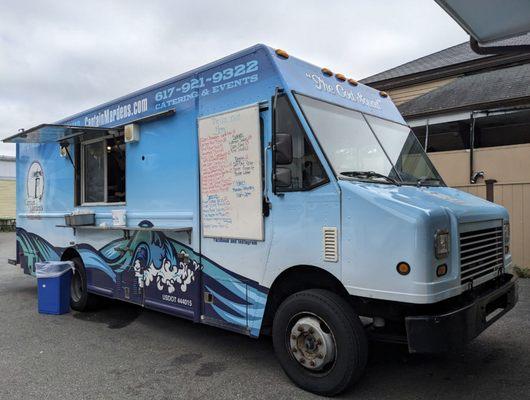 Food truck is the weekday lunch option at Captain Marden's 8/2023