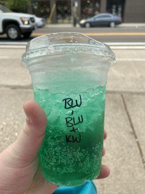 Blue raspberry and kiwi Elixir drink