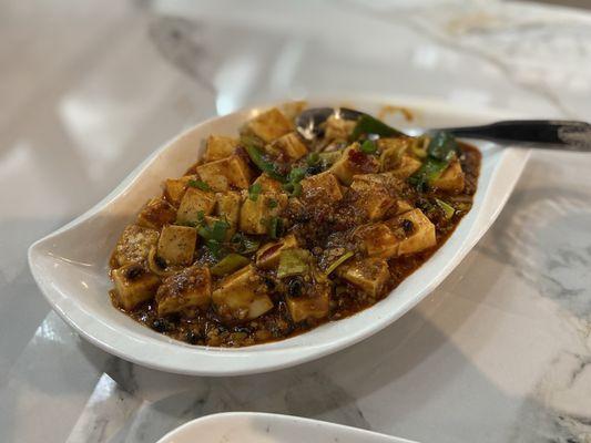 L7. Mapo Tofu with Ground Pork - lunch special