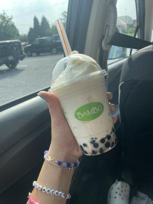 banana smoothie with boba