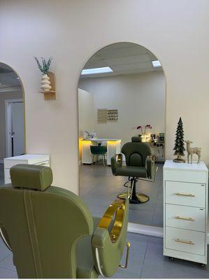 Also, i liked the salon design!