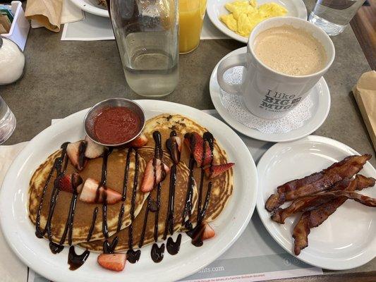 Berry Chocolaty Pancake, side of bacon & the vanilla chai tea