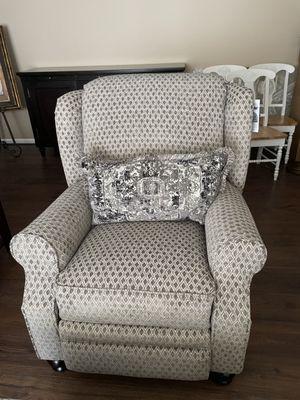 Jackson furniture for the living room (recliner)