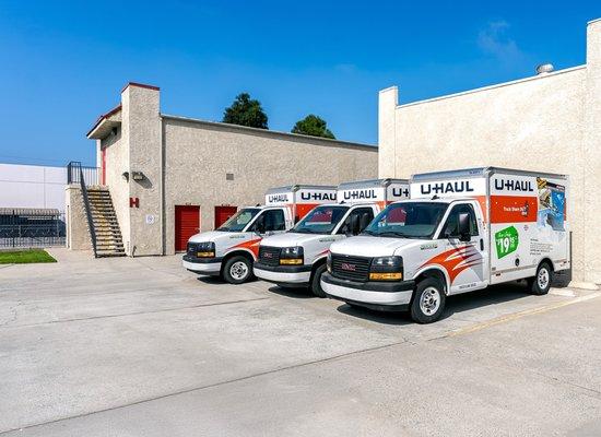 Uhaul trucks for rent at 471 C St in Chula Vista.