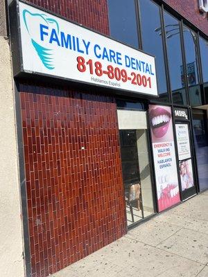 The only entrance (where homeless people hang out and they still keep the doors open).