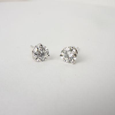 1.10 ct natural 3-prong studs, f/vs2, custom made