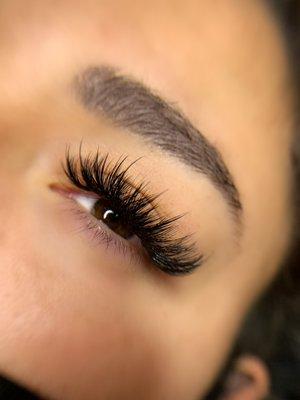 Wispy lashes