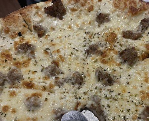 White Pizza, with Italian sausage - quite good