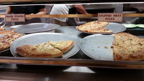 Stuffed pizzas