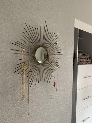 Metal Mirror Necklace Display