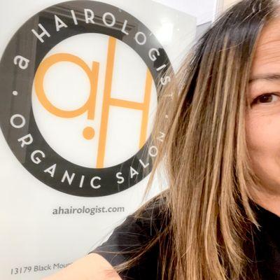 A Hairologist Organic Salon