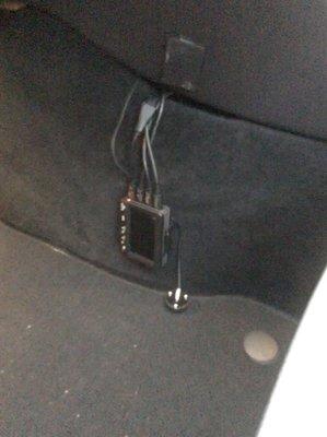 This is what a $625 DVR installation looks like from Car Spa.  Manager says they didn't have a way to secure it.  Um, velcro?