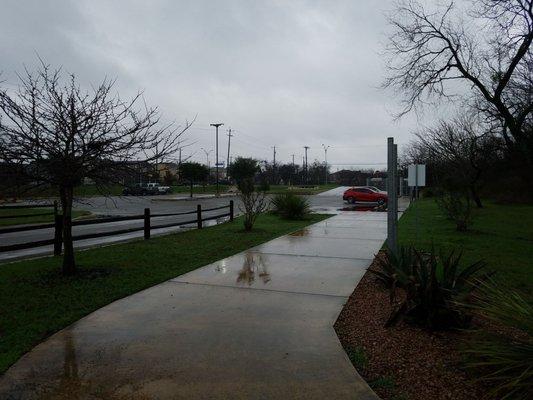 Plenty of parking - this one doesn't get nearly as packed as the Valero Park Trailhead.