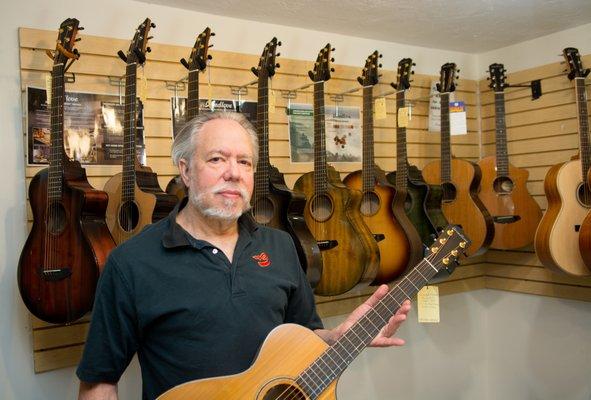 We're a Breedlove Premier Dealer & stock a wide range of their made-in-Oregon guitars.