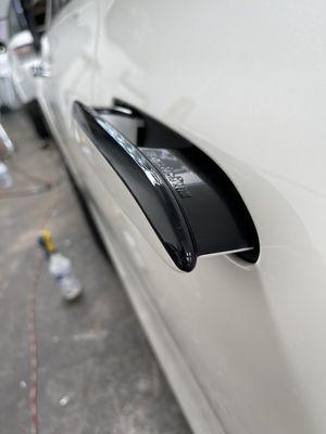 Attention to details on a Mercedes-Benz S580 Avery gloss black chrome delete