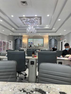 Paris  Nails & Spa