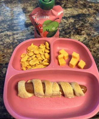 Halloween lunch! Mummy wrapped hotdogs